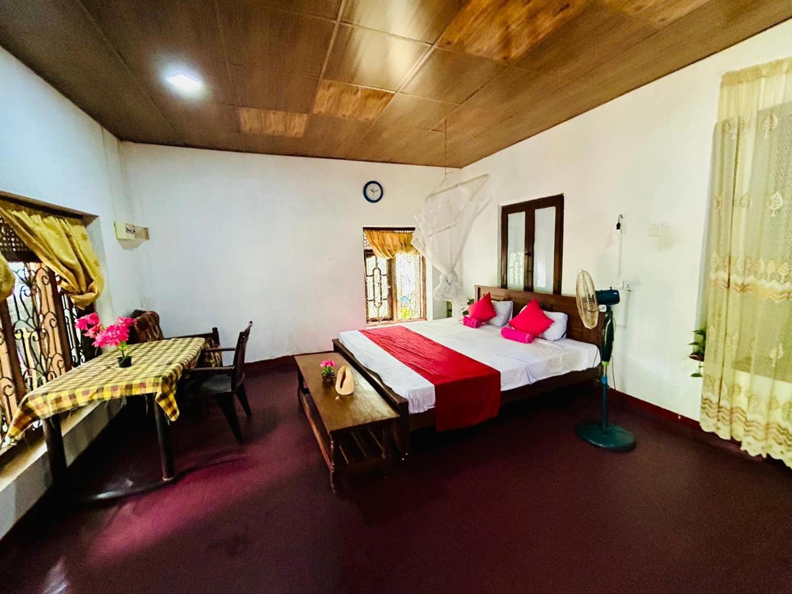 Surf Paradise Tangalle Exterior foto