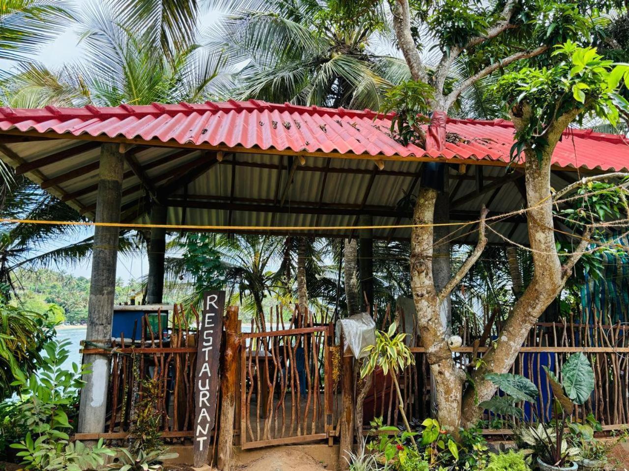 Surf Paradise Tangalle Exterior foto